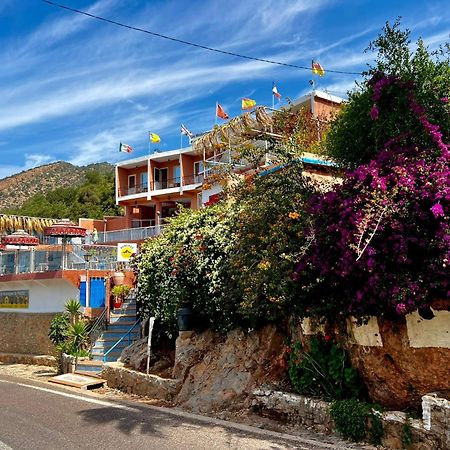 Auberge Les Montagnes Du Paradis Tagherat Anekrim Exterior foto