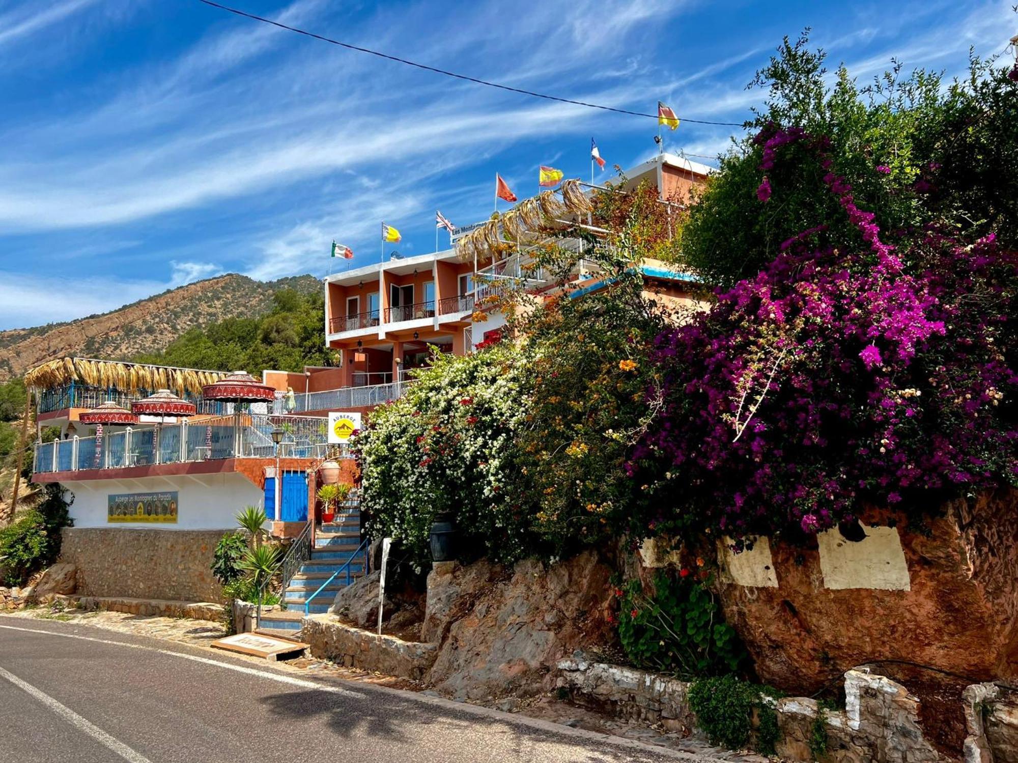 Auberge Les Montagnes Du Paradis Tagherat Anekrim Exterior foto