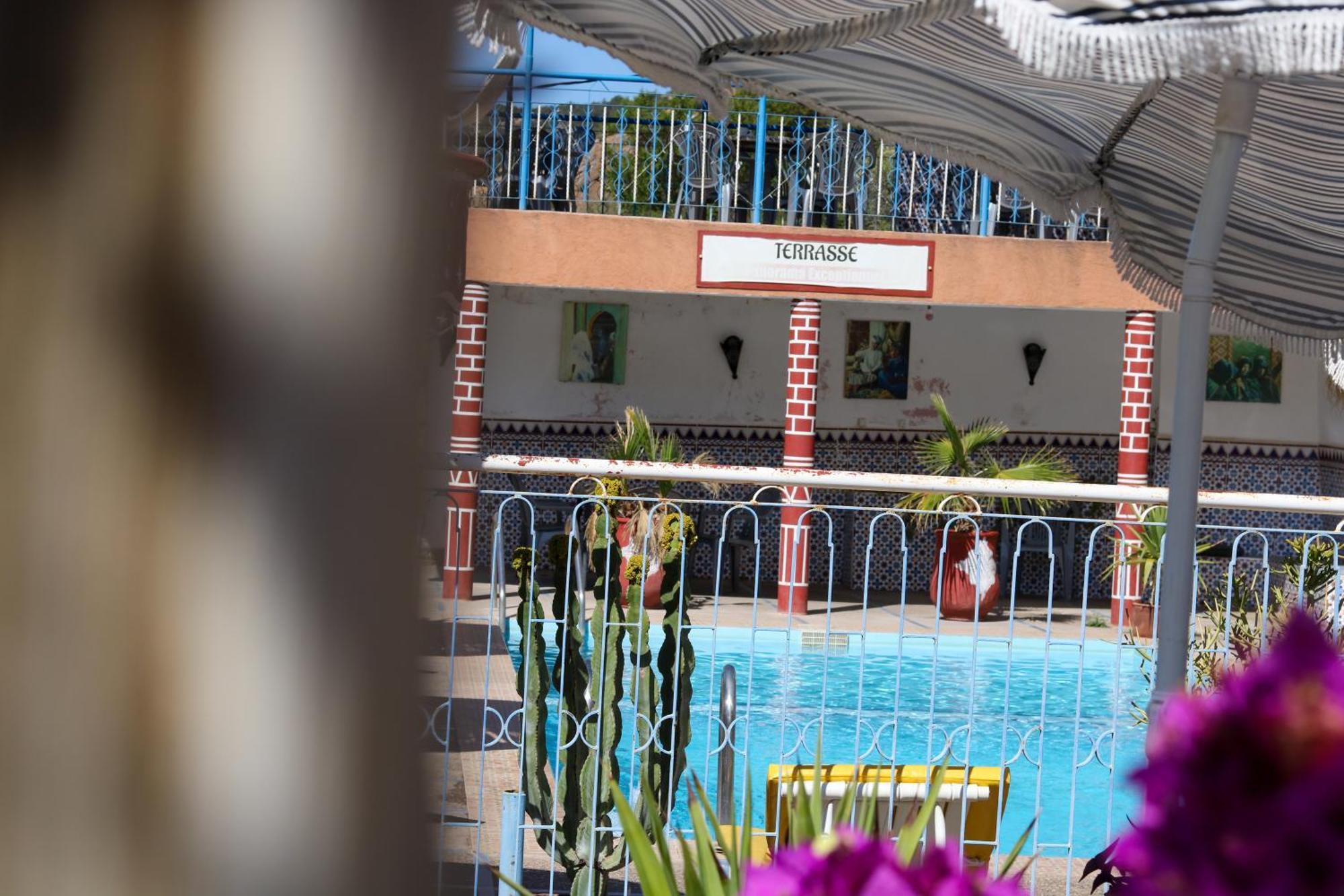 Auberge Les Montagnes Du Paradis Tagherat Anekrim Exterior foto