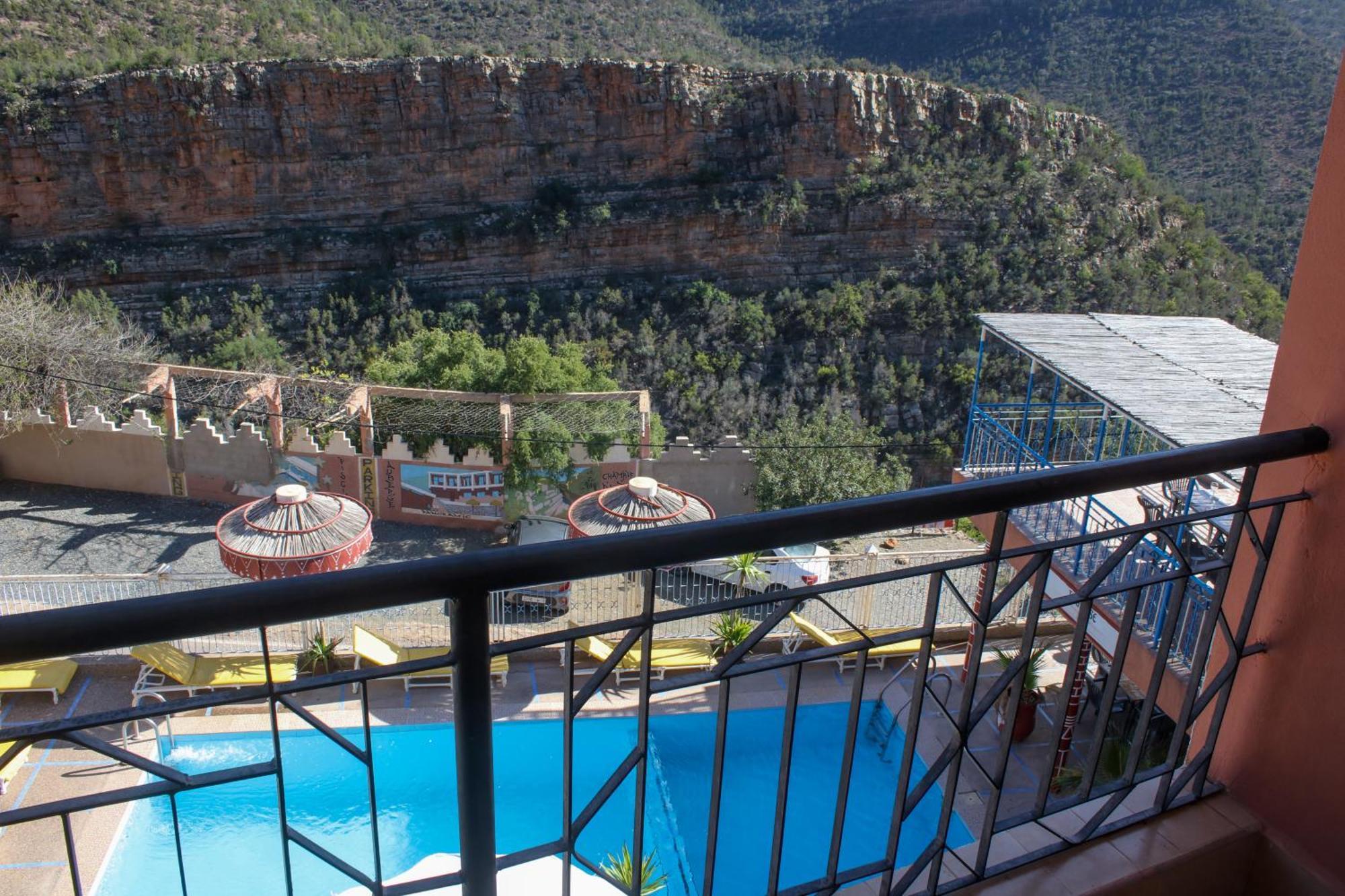 Auberge Les Montagnes Du Paradis Tagherat Anekrim Exterior foto