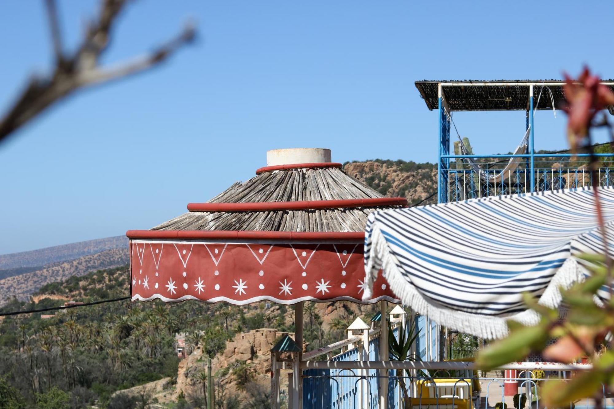 Auberge Les Montagnes Du Paradis Tagherat Anekrim Exterior foto