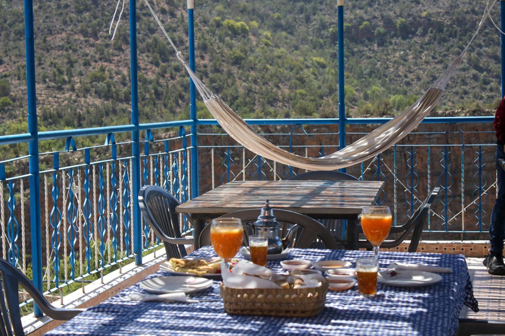 Auberge Les Montagnes Du Paradis Tagherat Anekrim Exterior foto