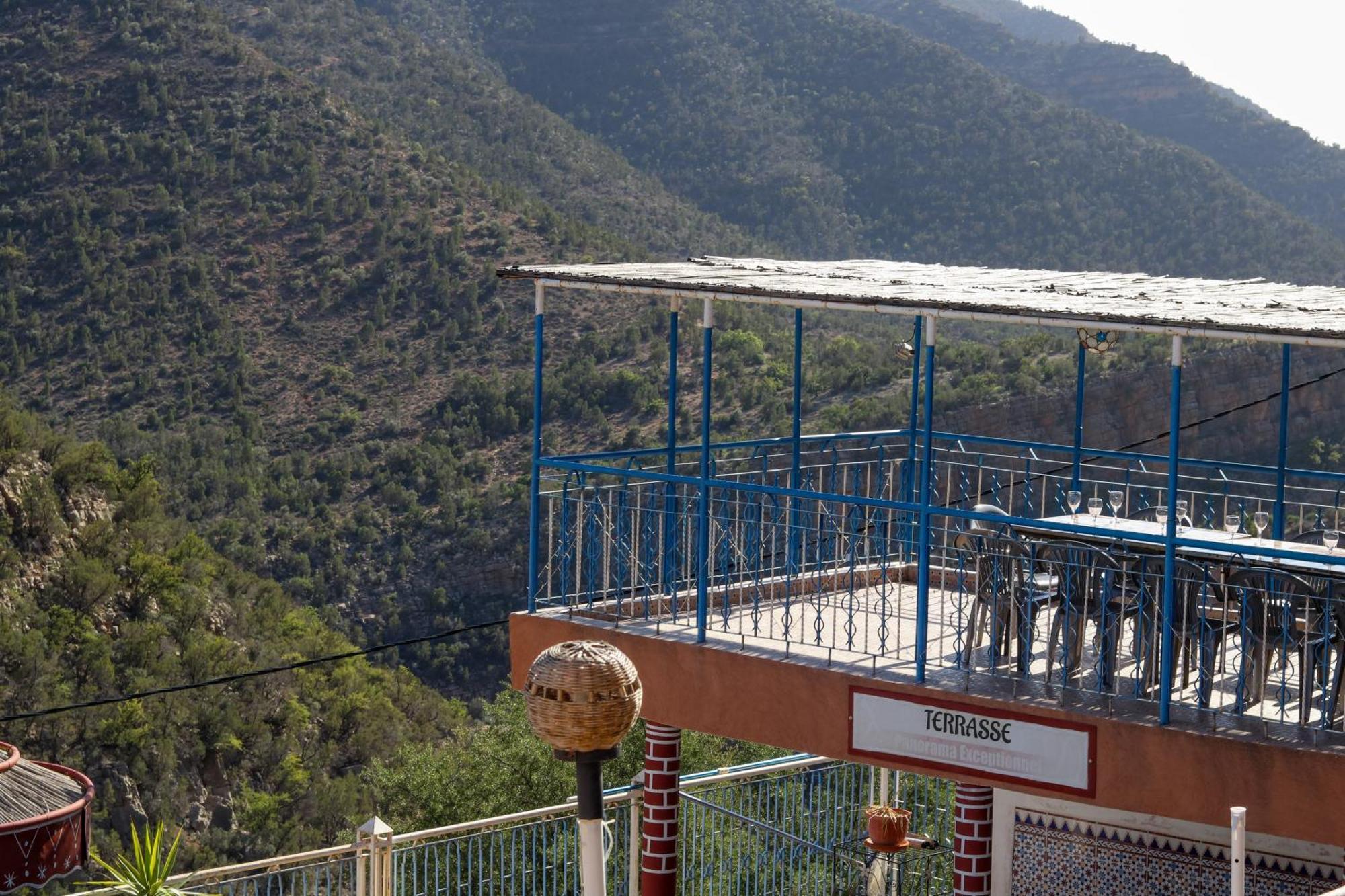 Auberge Les Montagnes Du Paradis Tagherat Anekrim Exterior foto
